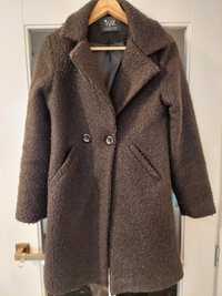 Елегантно дамско палто,размер S + подарък раница