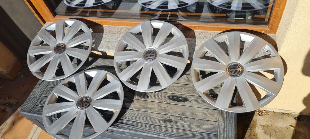 К-т оригинални VW тасове 16" - в много добро състояние
