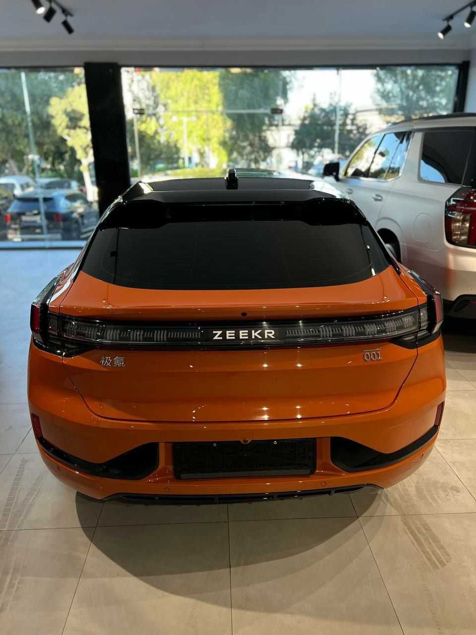 Zeekr 001 Z-Sport  2ta matorli