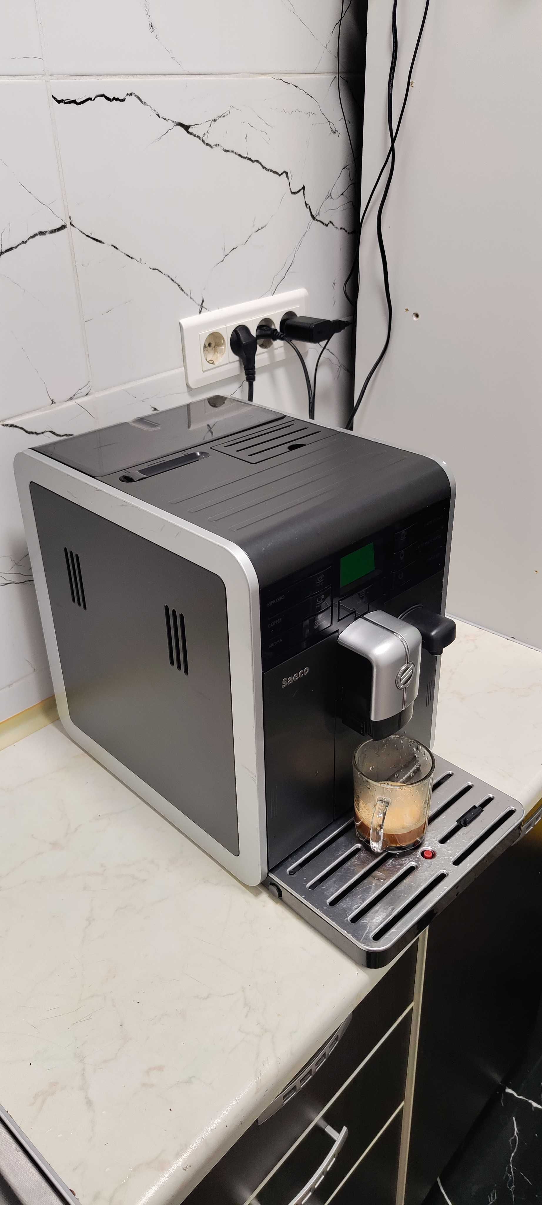 Espressor Automat Saeco Moltio HD8769 Aparat cu Cafea Boabe