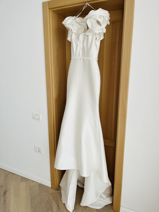 Rochie de mireasa noua