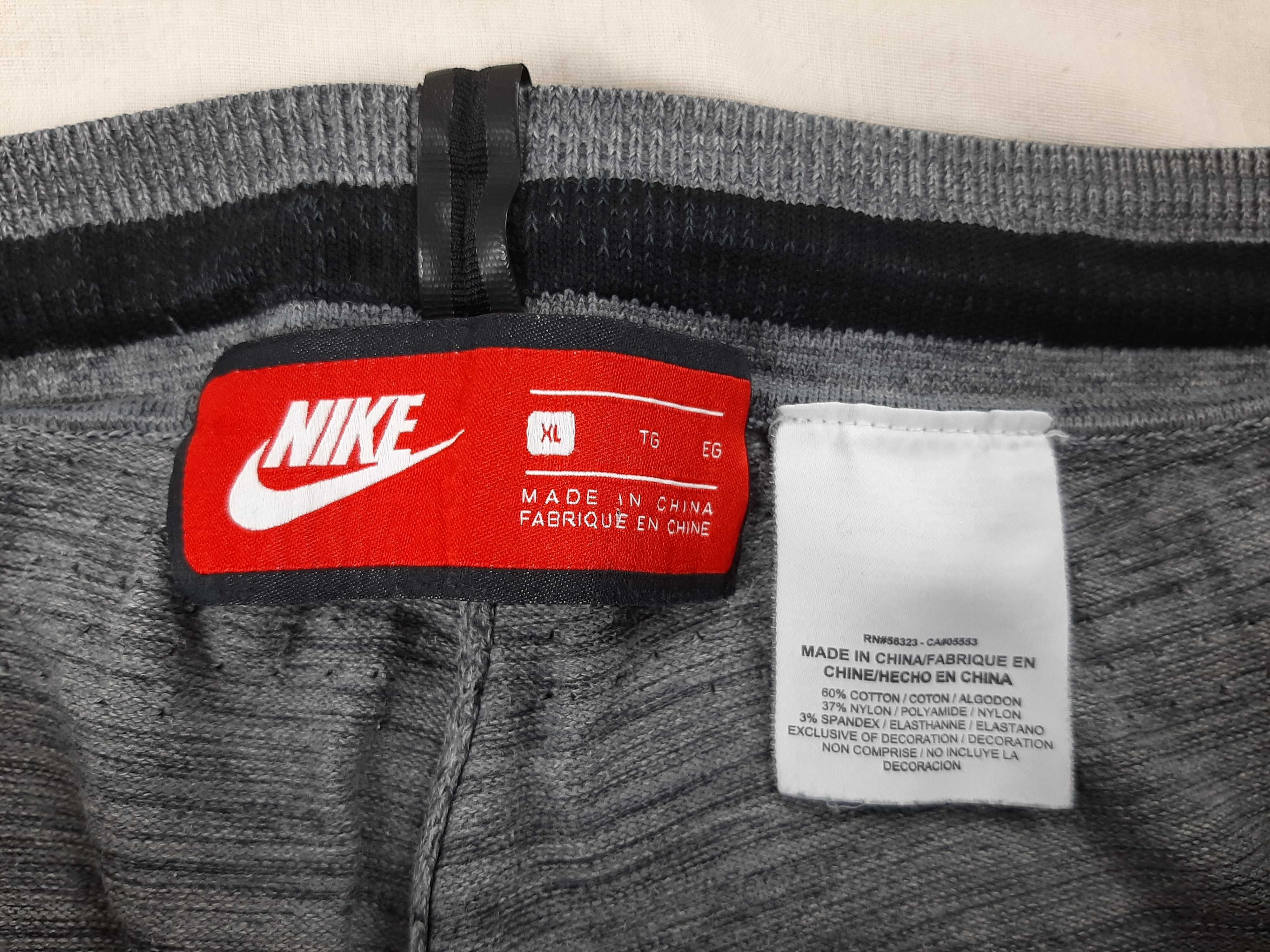 Nike Tech Knit Tracksuit - Оригинален мъжки комплект размер XL