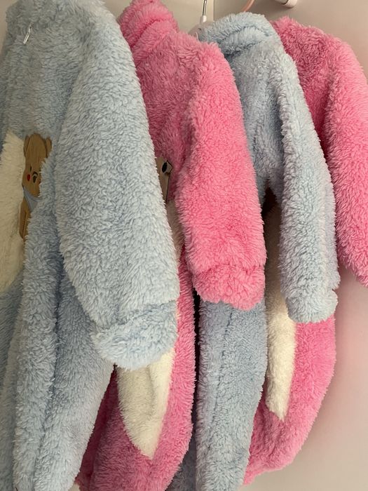 Разпродажба на бебешки дрехи