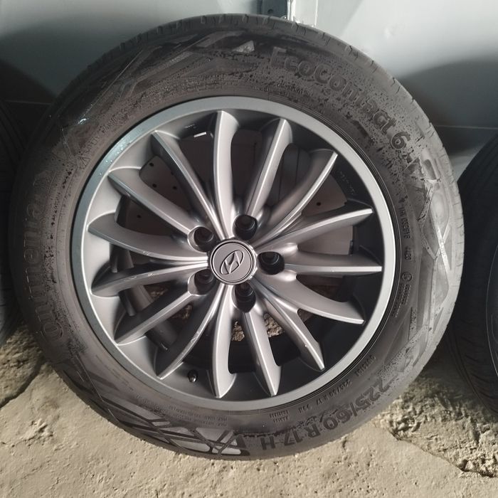 Джанти с гуми за Hyundai, 5×114.3 17 цола