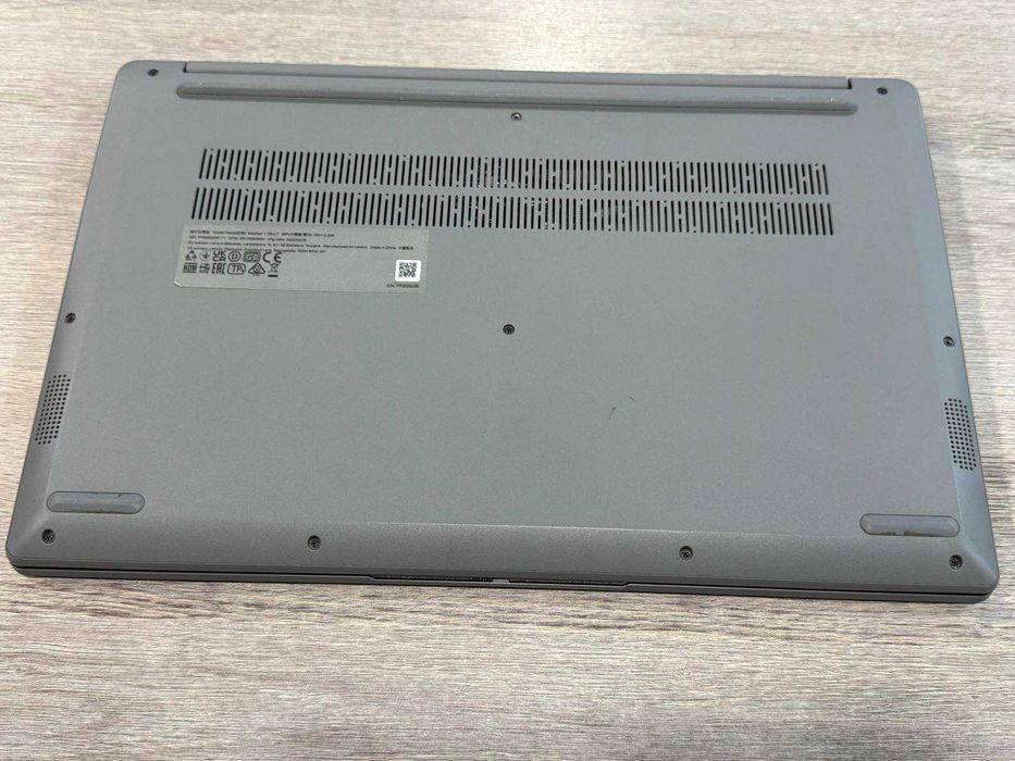 Lenovo IdeaPad 1i 15" – Intel Celeron N4500 / 8GB RAM / 238GB SSD