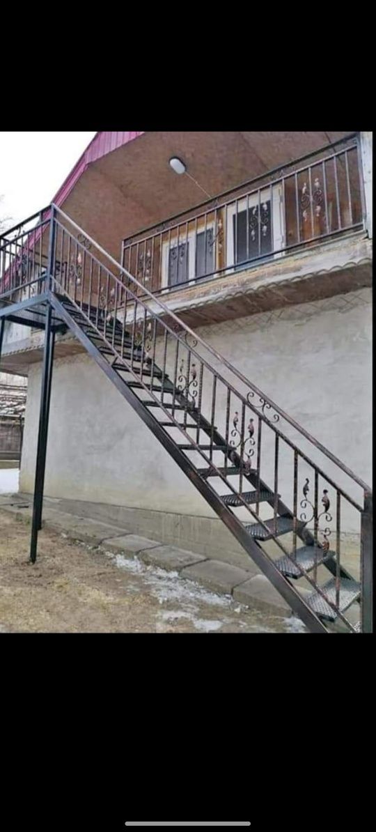 Scară zincată profesională