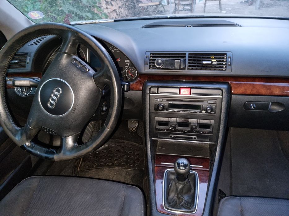 Audi A4 B6 cutie defectă