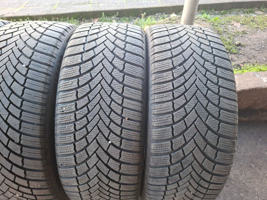 225/45 R19 Bridgestone DOT23