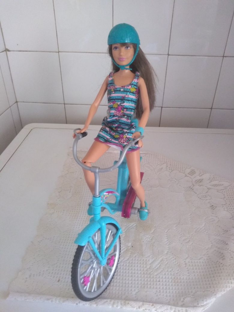 Барби Скипър с колело