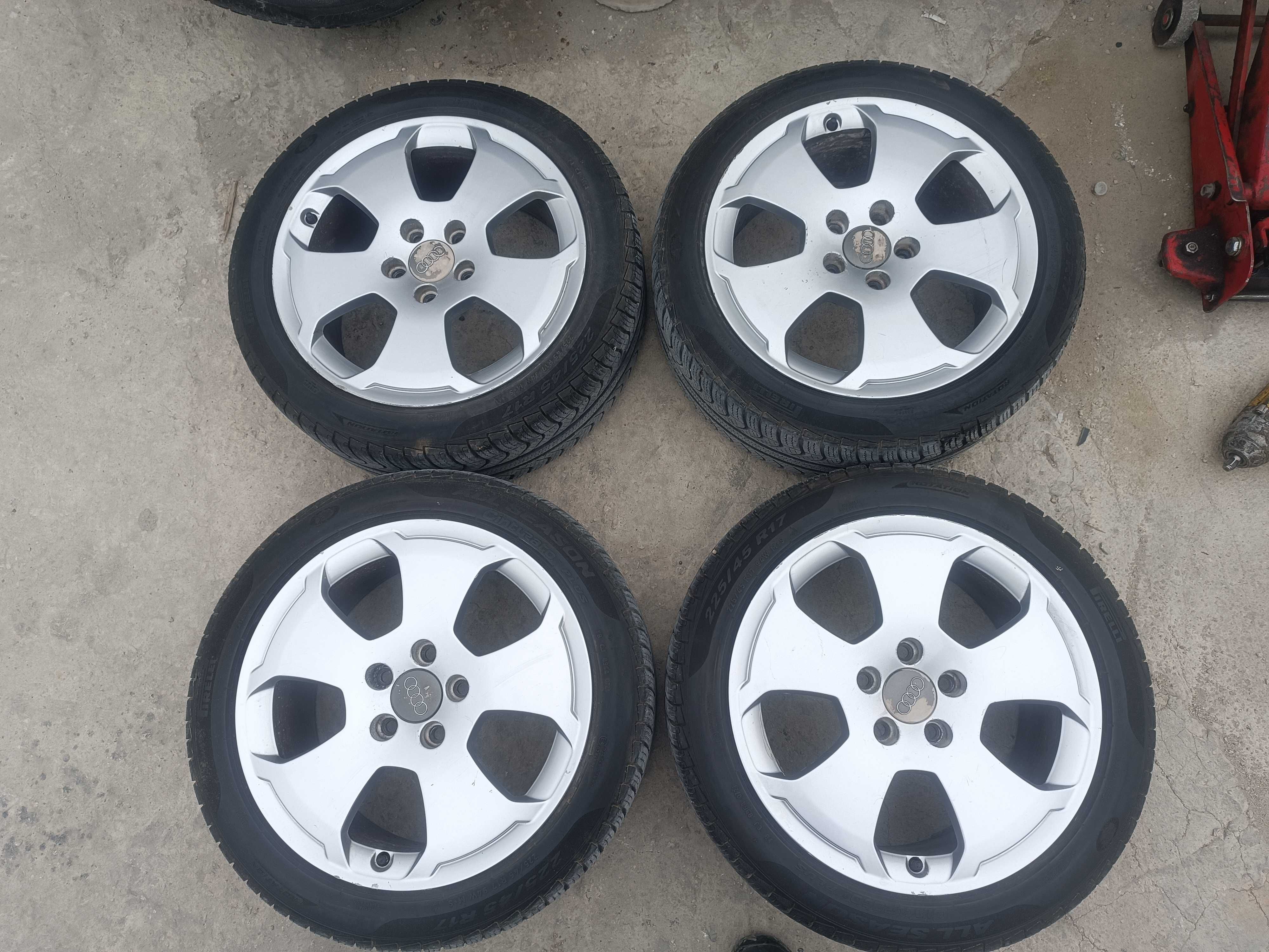 Джанти с гуми 17 цола 5х112 ЕТ56 за Ауди, VW. Шкода, Сеат - 8P0601025C