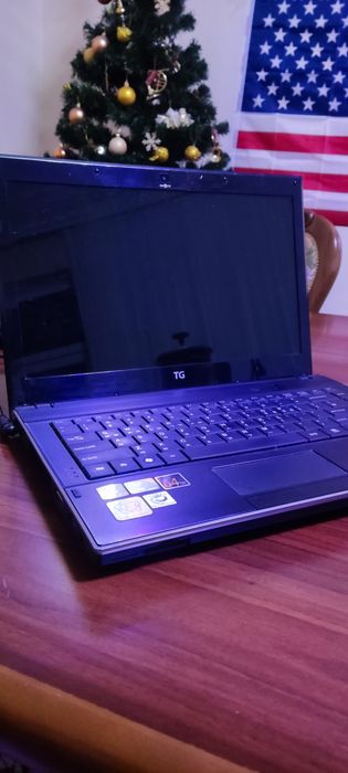 Полуигровой ноутбук RTX CORE I3