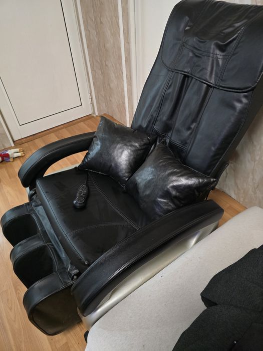 Масажен стол черен