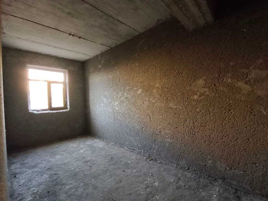 2х комнатная квартира на 2 этаже 60кв/м в состоянии коробки