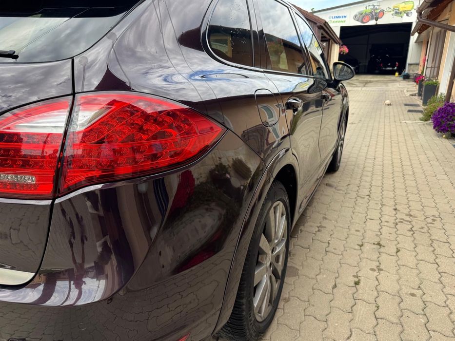 Porsche cayenne in perfecta stare