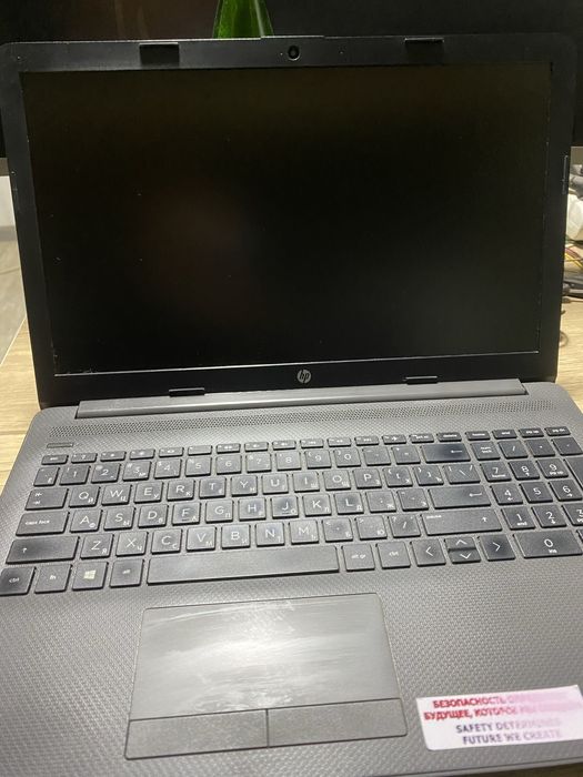 Срочно продаю ноутбук Hp G250