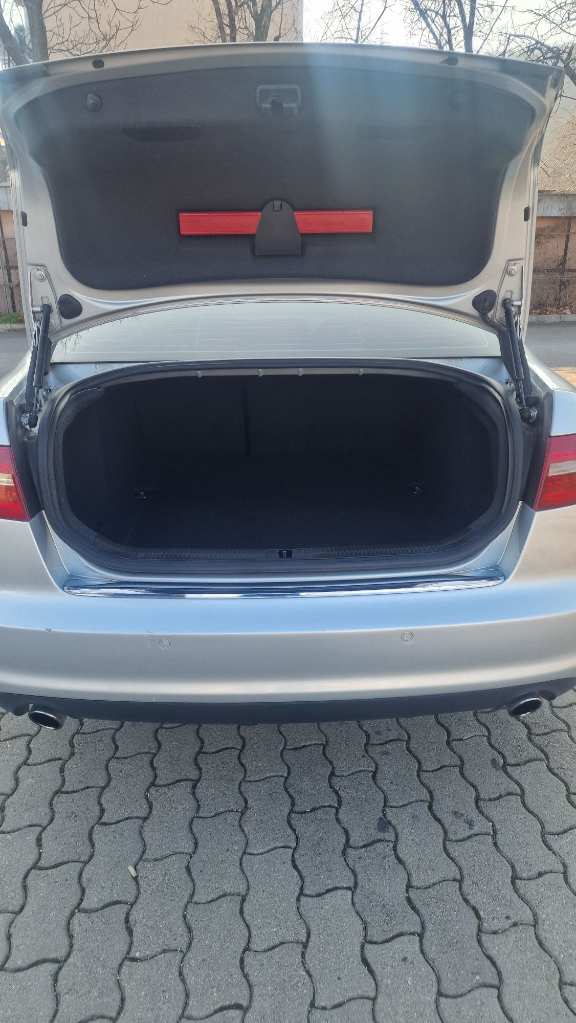 Audi A6 2010 година