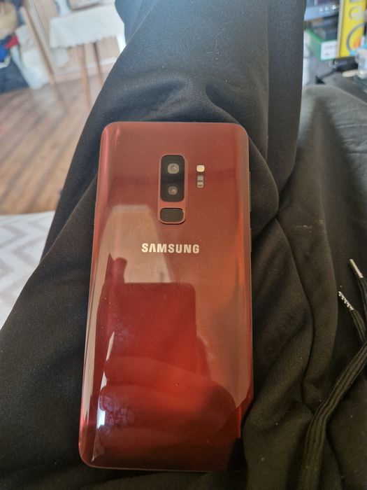 Samsung S9+   64гб
