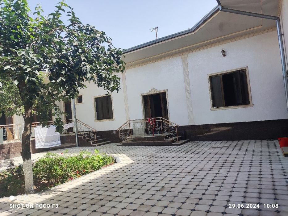 Ховли сотилади. Нархи тушди