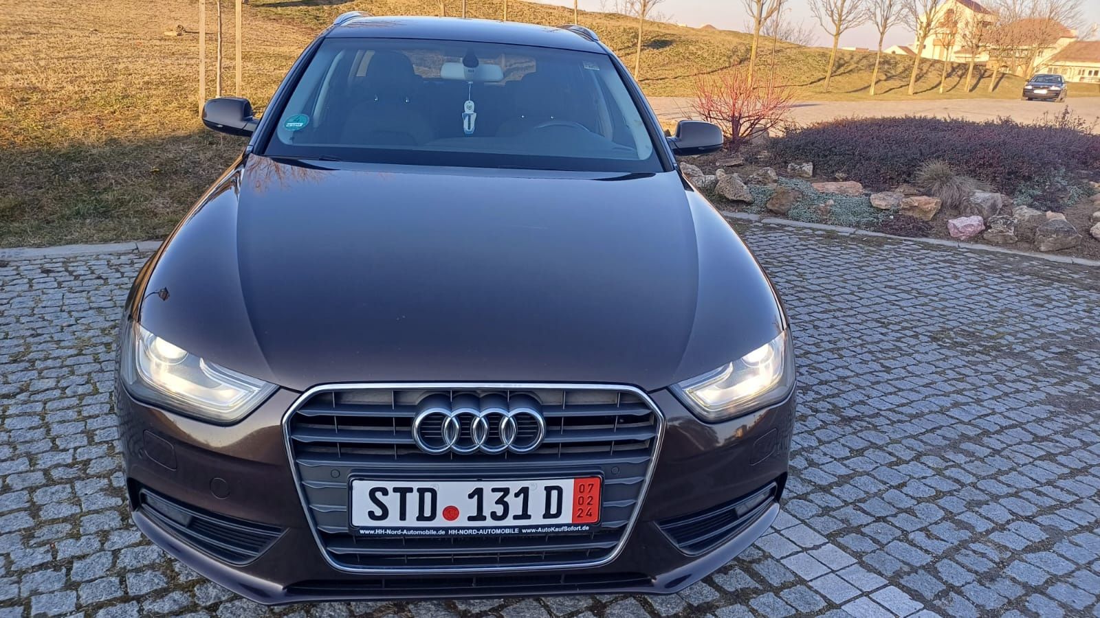 Audi A4 Automat 2.0Tdi 143Cp Euro 5 Bi-Xenon Navigație