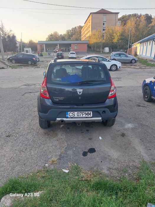 Vând Dacia Sandero  starea  perfecta