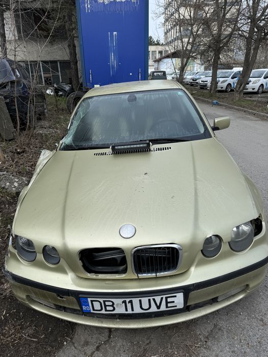 Продавам BMW 318 TDI 2004 на части