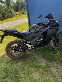 Motocicleta Honda CBR 125