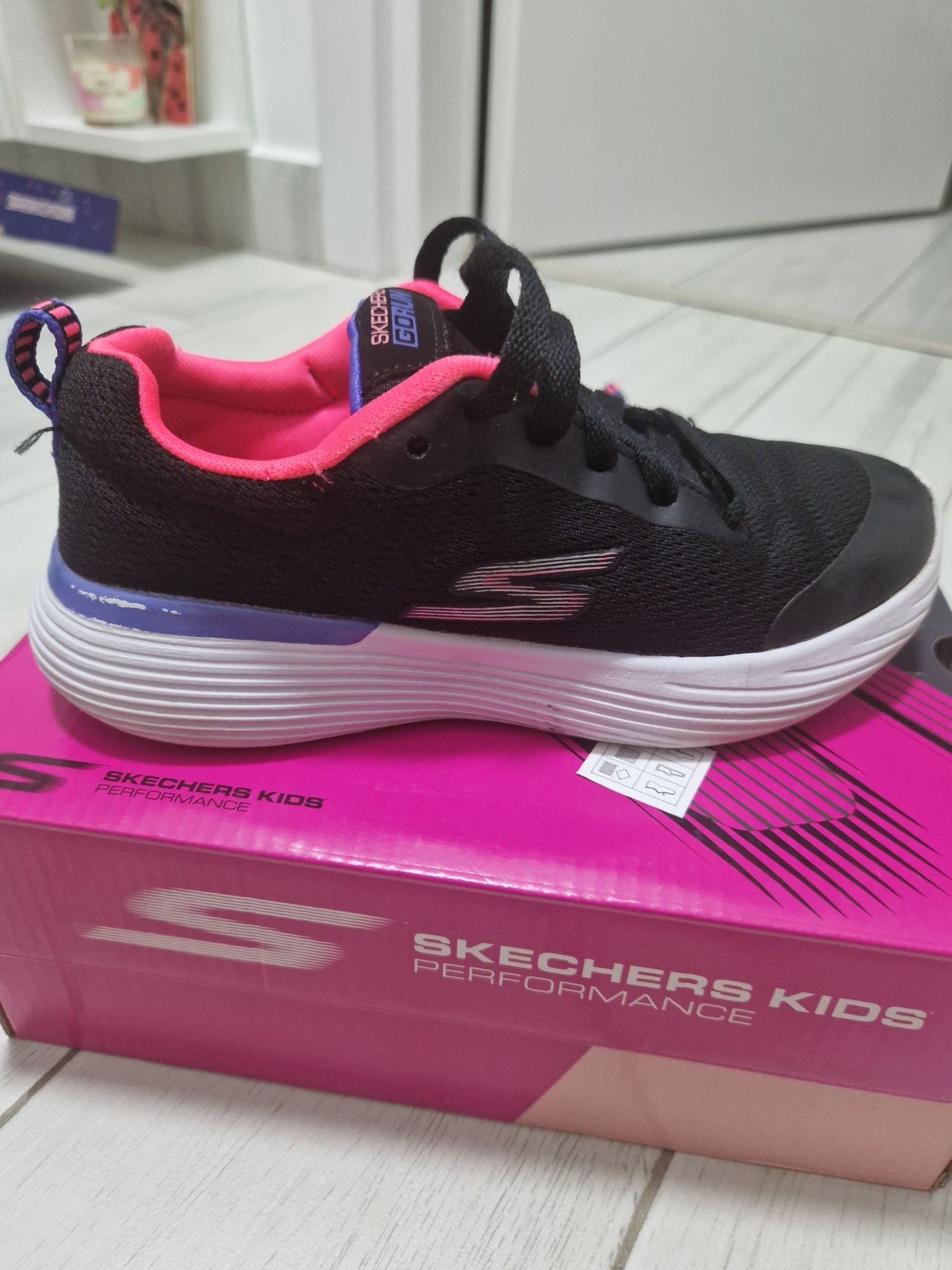 Pantofi de alergat Skechers pentru Copii Go Run    
Pantofi de plasa c