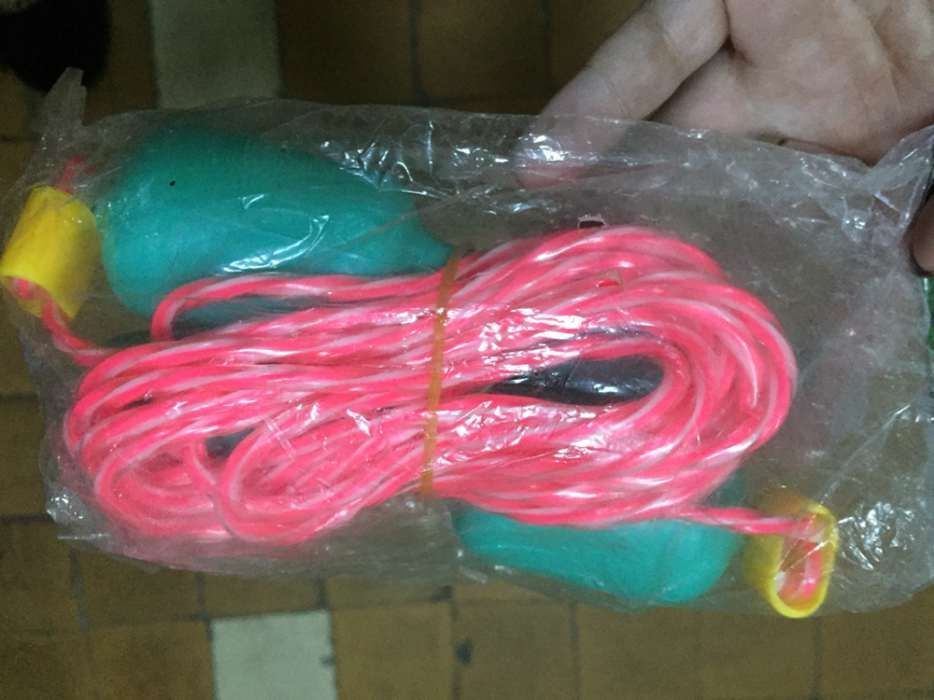 Скакалка новая, отличное состояние