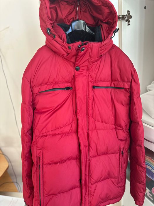 Зимно чисто ново яке, подходящо за ски