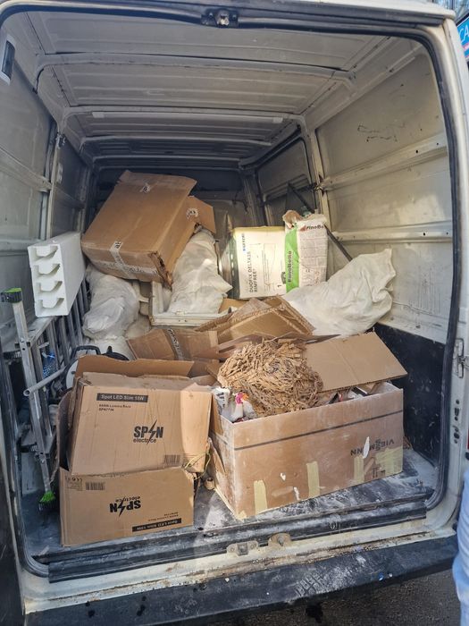 Moloz, mobila, canapele, fotoli evacuez