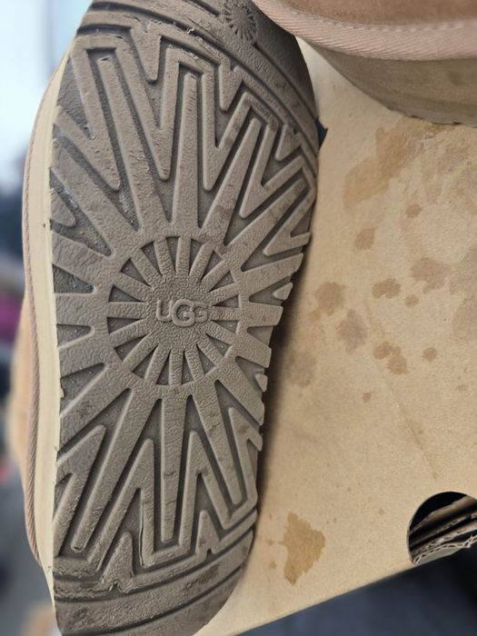 Cizme UGG piele întoarsă