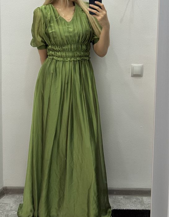 Платье вечернее изумрудное