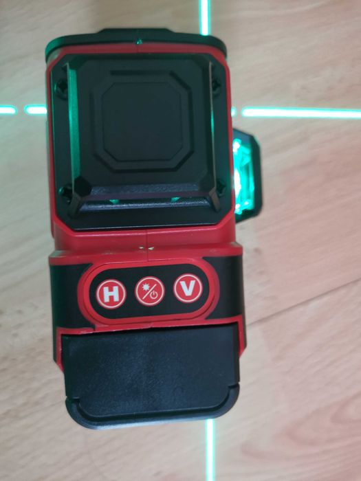 Nivela laser cu 16 linii, acumulator și telecomanda