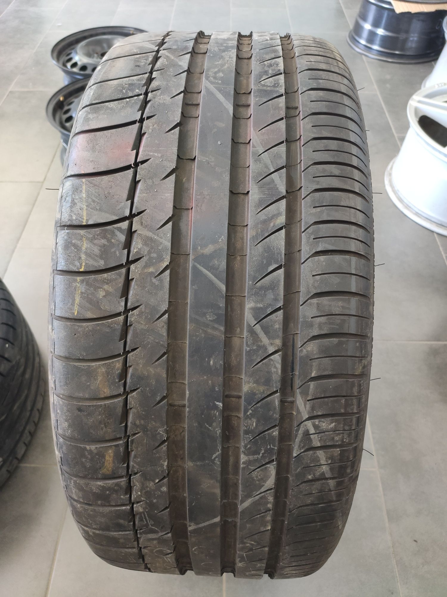 1бр Лятна Гума 275 45 20 - Michelin