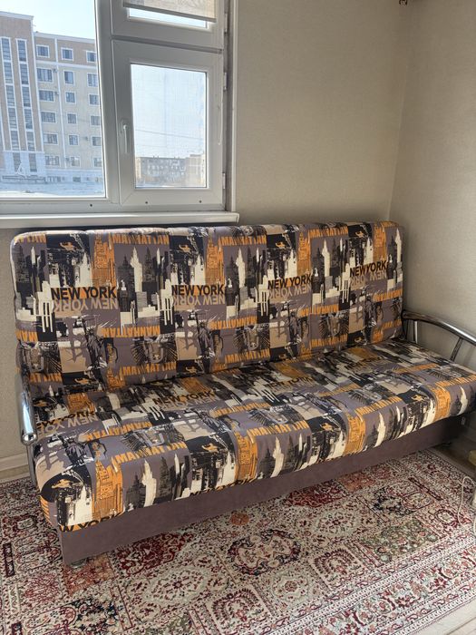 Жақсы жағдайда екі адамдық диван сатылады, астына зат салуға болады,..