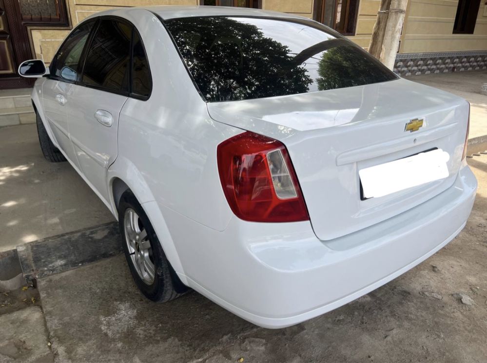 Lacetti sotiladi 2011-yil holati zoʻr