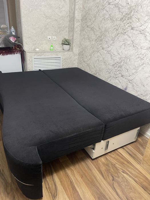 Продам диван в хорошем состоянии