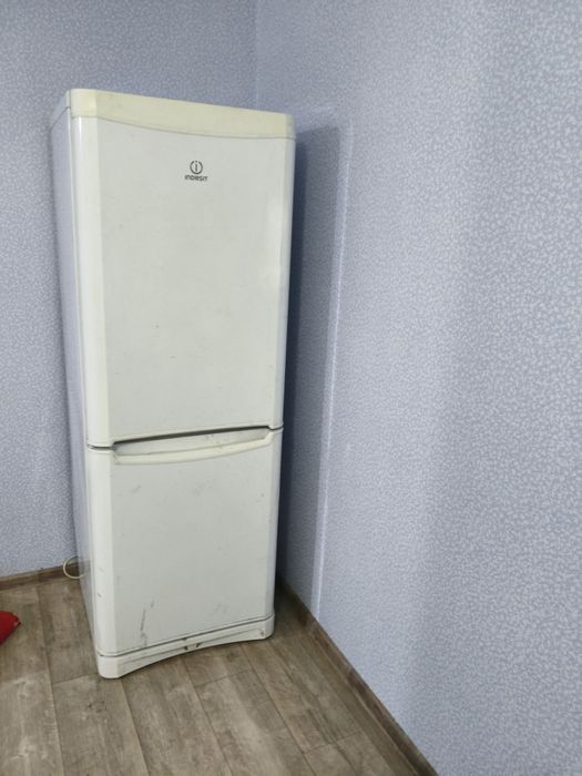 Холодильник идезит
