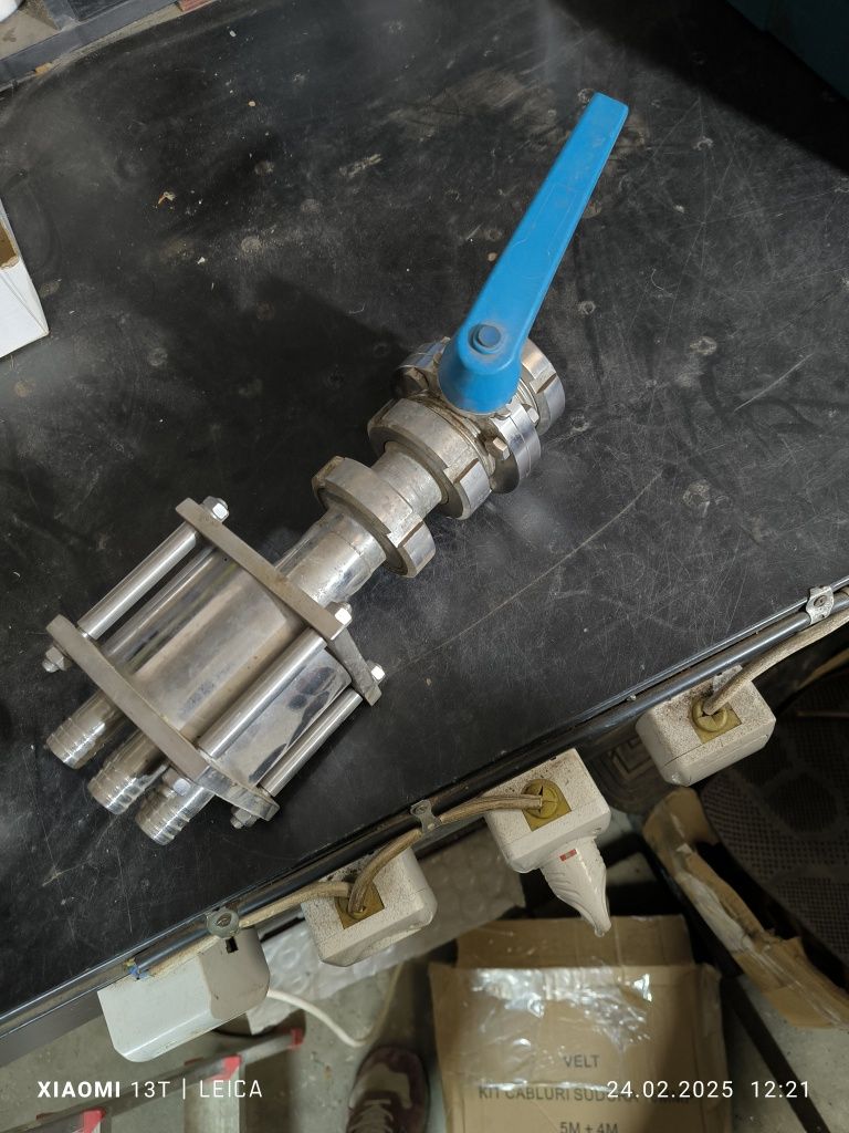 Robinet inox tip vană cu distribuitor