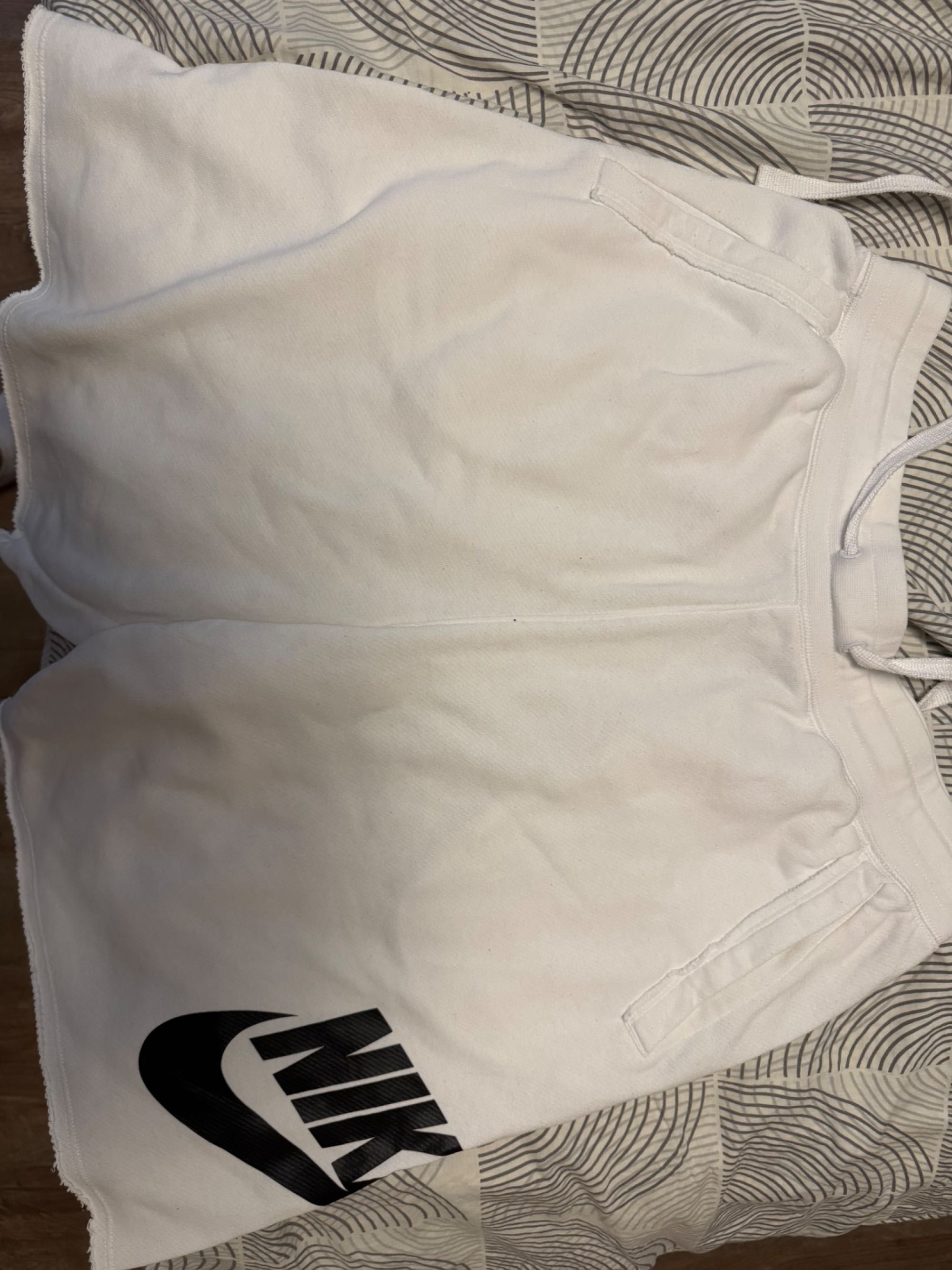 Къси панталони Nike