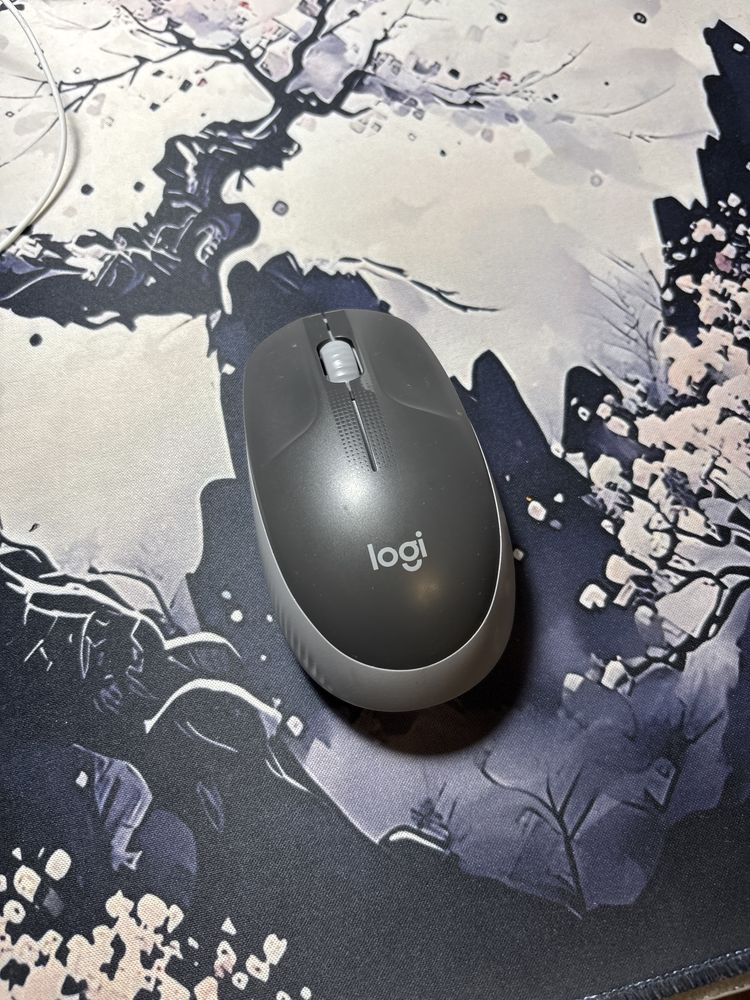 Мышь logitech m190 беспроводная.