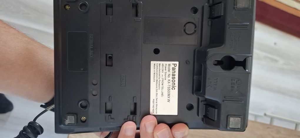 Продам стационарный проводной телефон Panasonic KX-TS500MXW