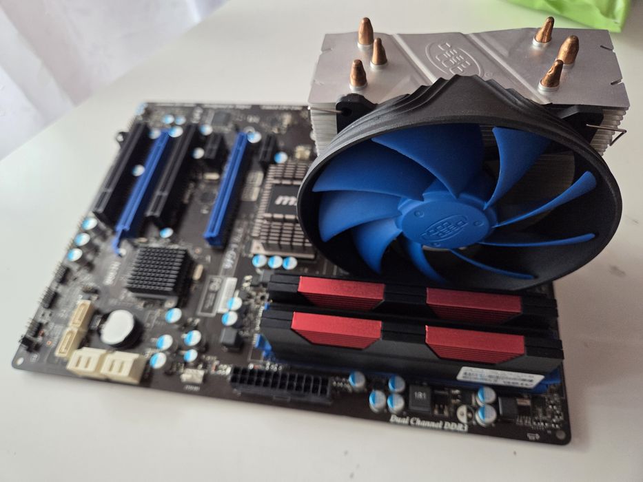 Placa de baza MSI 970A-G46+++