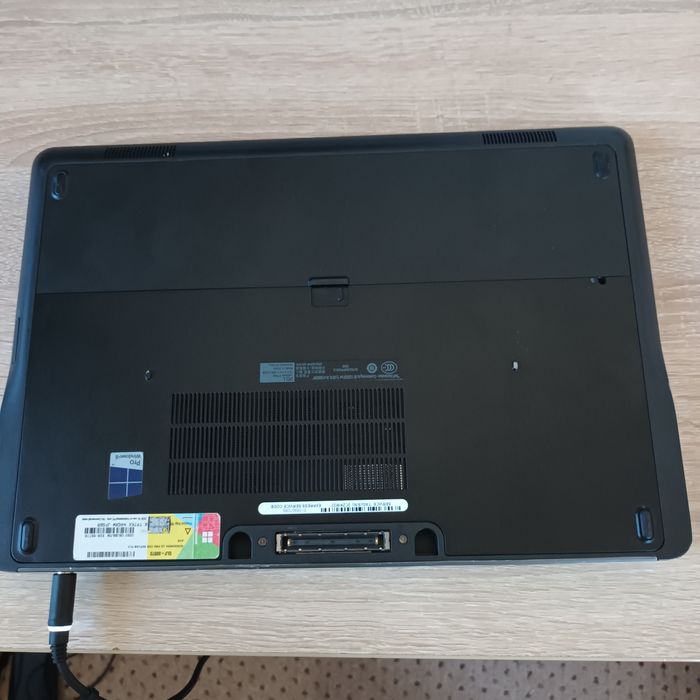Laptop ultrabook Dell Latitude E7440, i3-4010U ,8 GB ,ssd 128 GB ,14"