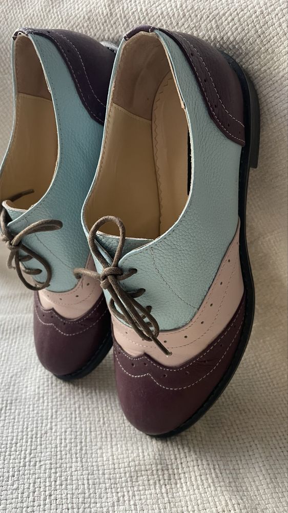 Vand pantofi Oxford Dama, stare excelenta!