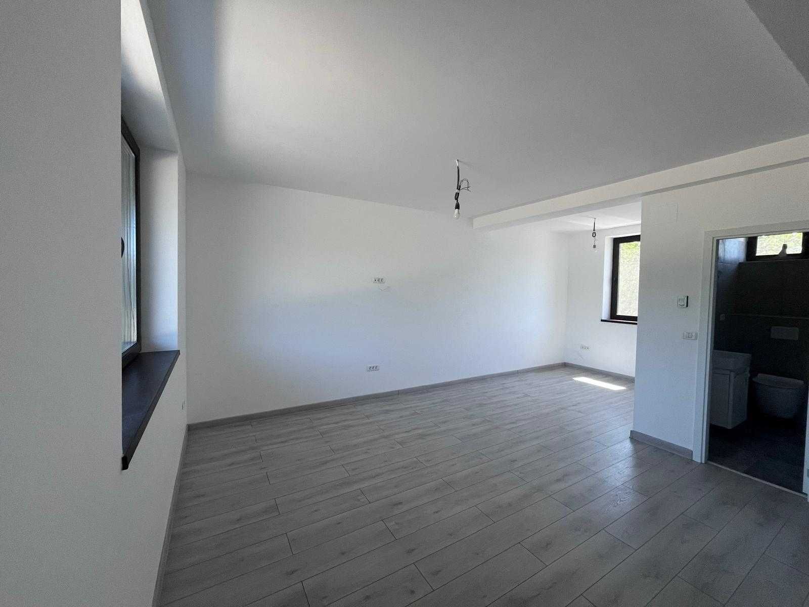 Vand Vila tip duplex P+M - proprietar