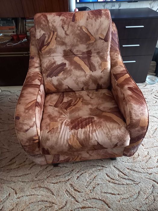 Подарявам един фотьойл