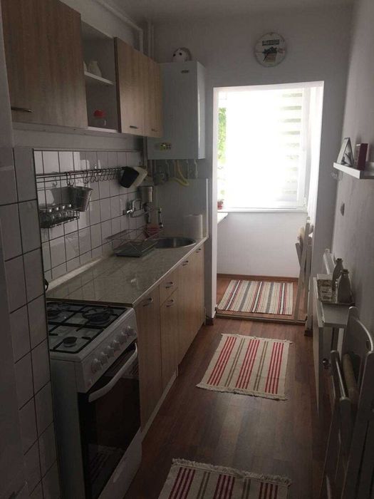 Inchirez garsoniera, Tudor, pe str Viitorului, etaj intai