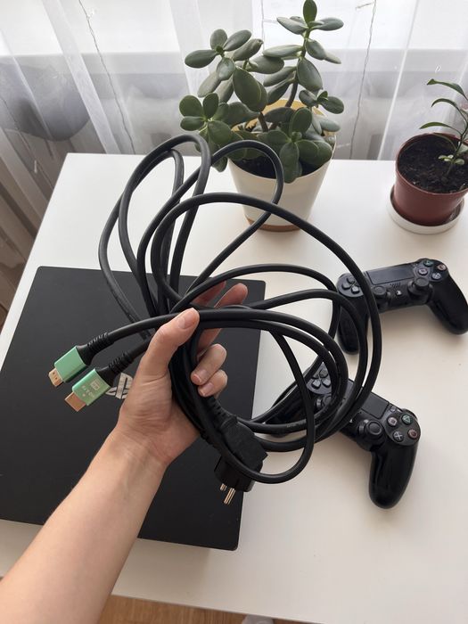 Плейстейшн 4 PS4