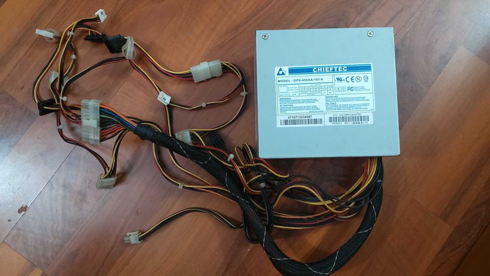 Sursa Chieftec 450 w [testata]